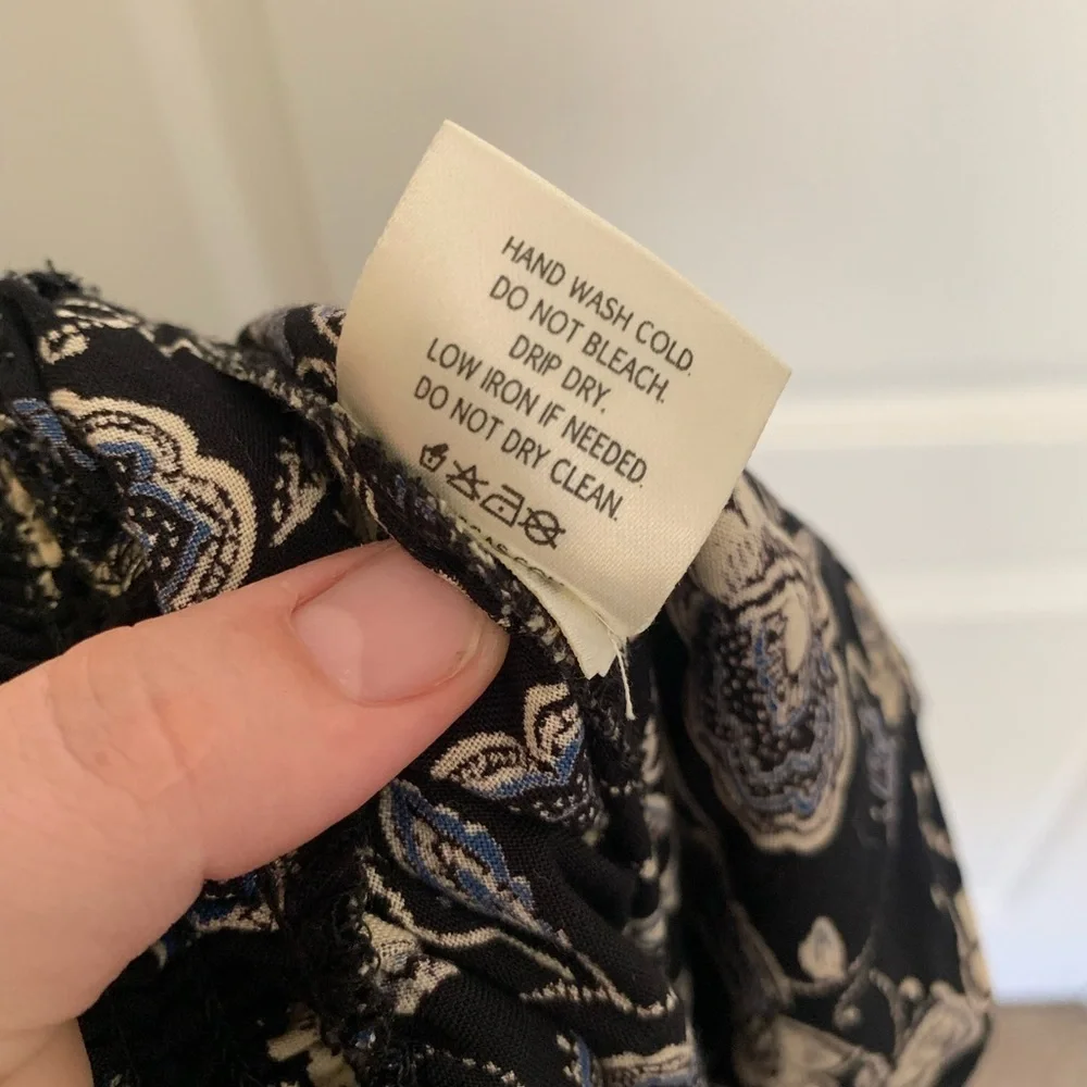 Blue Rain 100% Rayon Wide Leg Black Navy and White Floral Pant Size Medium - Picture 9 of 12